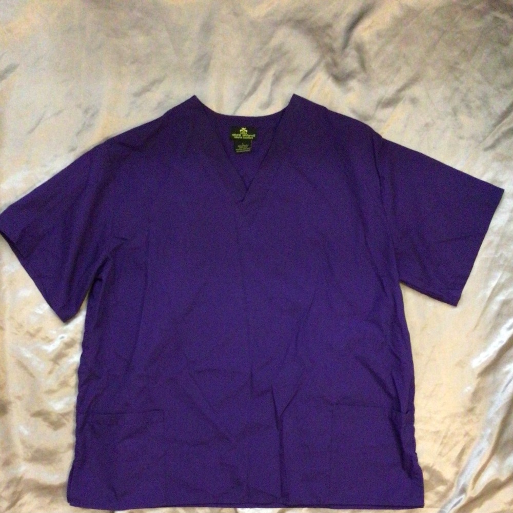 Scrub top